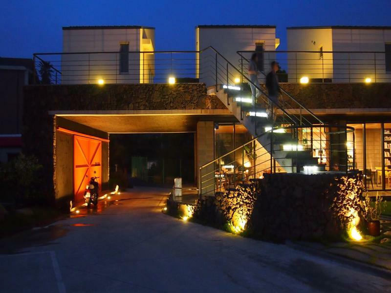 Eridu Cafe N Beds Hotell Seogwipo Exteriör bild